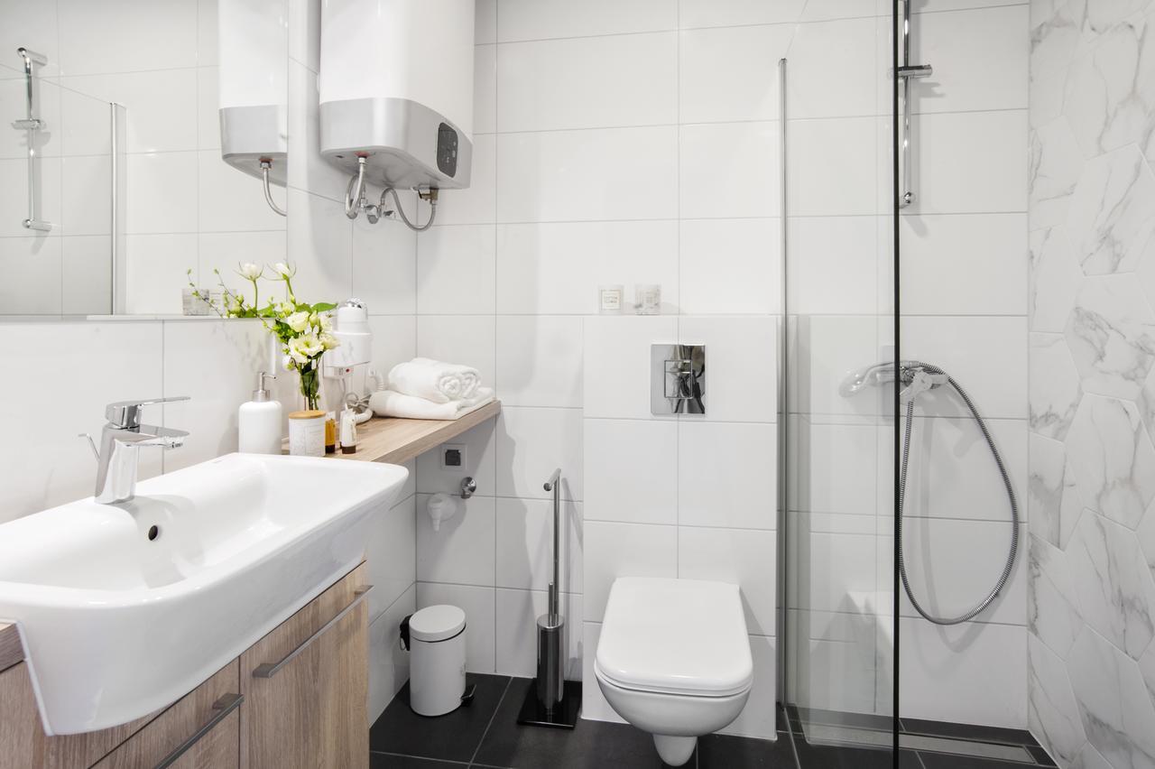 7 Continents Apartments Poznan Ngoại thất bức ảnh