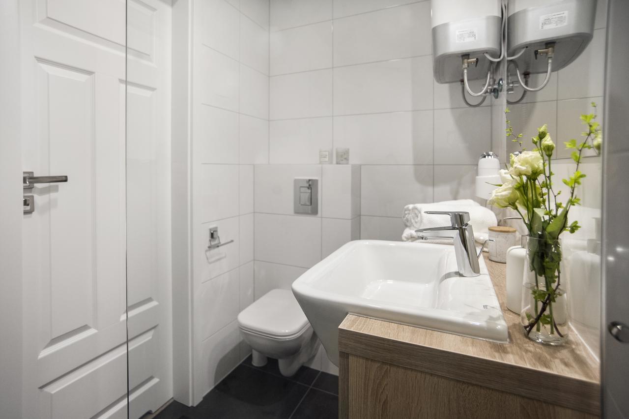7 Continents Apartments Poznan Phòng bức ảnh
